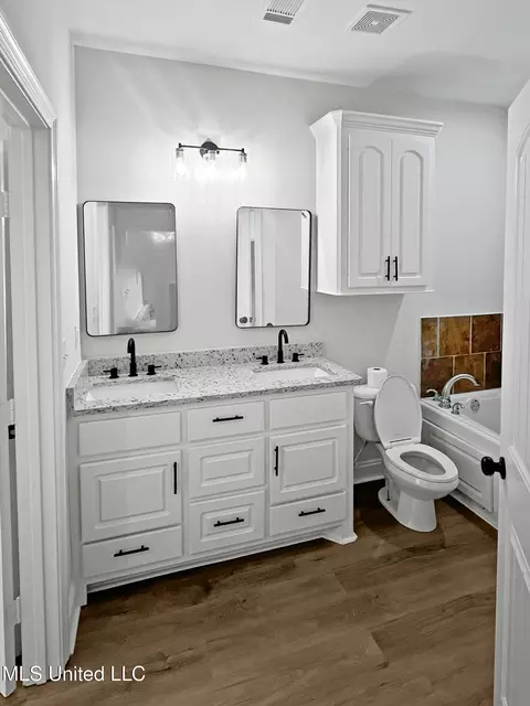 111 Carriage Ln, Florence, MS 39073 photo 6