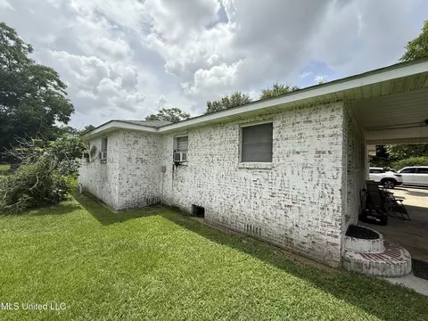Exterior - 5132 Mitchell Rd, Long Beach, MS 39560 photo 5 of 8