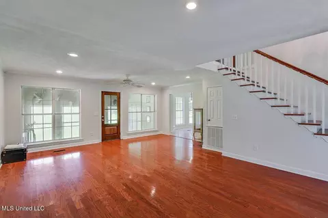 Living - 3521 Utah Rd, Lena, MS 39094 photo 3 of 3