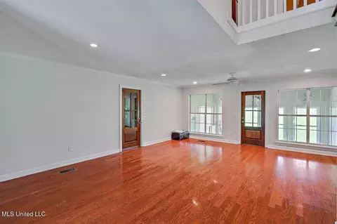 Living - 3521 Utah Rd, Lena, MS 39094 photo 2 of 3