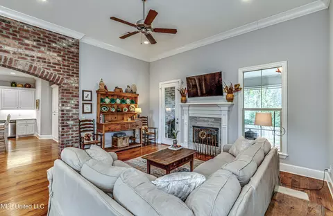 262 Falls Xing, Madison, MS 39110 photo 14