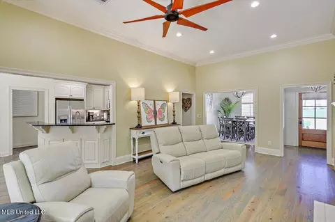 Living - 154 Covey, Madison, MS 39110 photo 3 of 3
