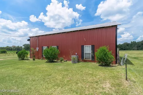 Exterior - 1104 Old Highway 24 Ext, Mccomb, MS 39648 photo 4 of 4