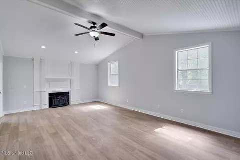 Living - 10025 Springridge Rd, Terry, MS 39170 photo 6 of 7