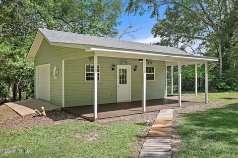 Exterior - 10025 Springridge Rd, Terry, MS 39170 photo 10 of 13