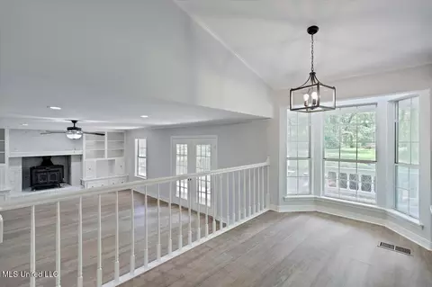 Living - 10025 Springridge Rd, Terry, MS 39170 photo 2 of 7