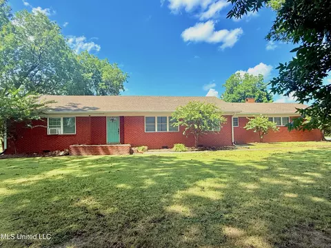 10688 Highway 12 W, Isola, MS 38754