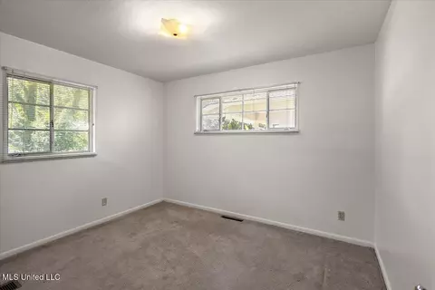 Bedroom - 216 Pine Ridge Rd, Jackson, MS 39206 photo 3 of 4