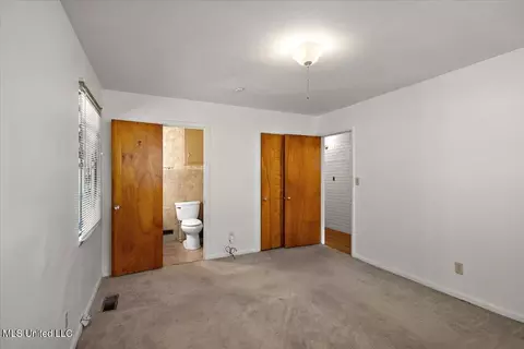 Bedroom - 216 Pine Ridge Rd, Jackson, MS 39206 photo 2 of 4