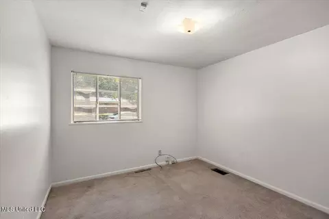 Bedroom - 216 Pine Ridge Rd, Jackson, MS 39206 photo 4 of 4