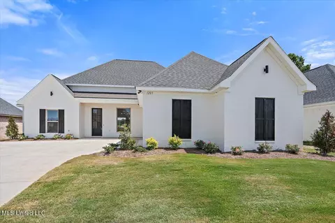 1209 Old Court Xing, Flowood, MS 39232