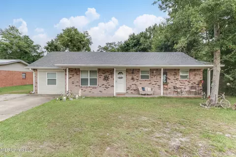 259 Reinike Rd, Long Beach, MS 39560