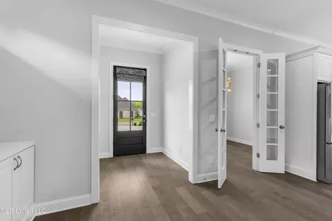 Entry Way - 104 Bridge Water Loop, Madison, MS 39110 photo 1 of 6