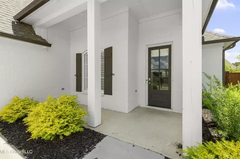 Exterior - 104 Bridge Water Loop, Madison, MS 39110 photo 3 of 8