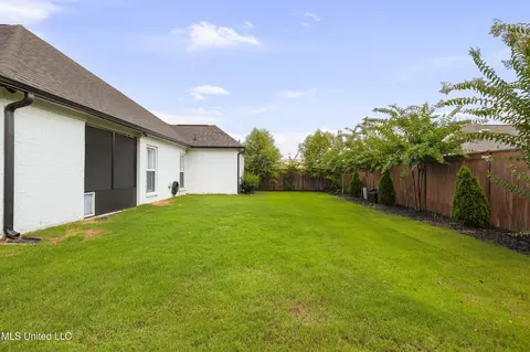 Exterior - 104 Bridge Water Loop, Madison, MS 39110 photo 6 of 8
