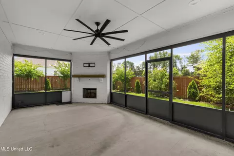 Exterior - 104 Bridge Water Loop, Madison, MS 39110 photo 5 of 8