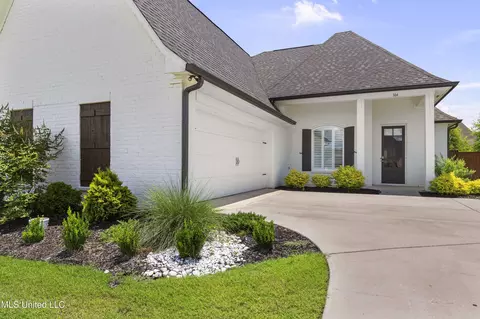 Exterior - 104 Bridge Water Loop, Madison, MS 39110 photo 2 of 8