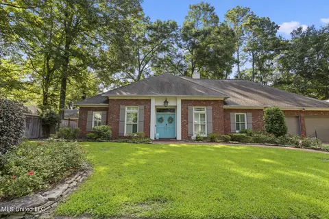 5315 Carolwood Dr, Jackson, MS 39211