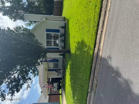 330 Audubon Cir, Brandon, MS 39047