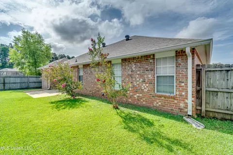 Exterior - 166 Cedar Spring Cir, Pearl, MS 39208 photo 11 of 12