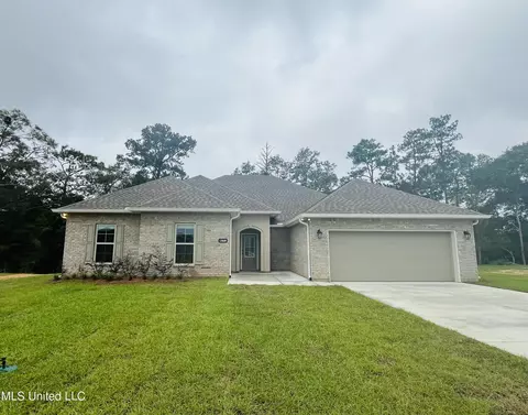 13448 Swan Ridge Cir, Gulfport, MS 39503