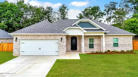 13589 Deer Field Dr, Gulfport, MS 39503