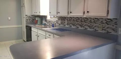 Kitchen - 131 Cypress Dr, Madison, MS 39110 photo 3 of 3