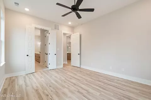 Bedroom - 2593 River Ouse Dr, Hernando, MS 38632 photo 2 of 5