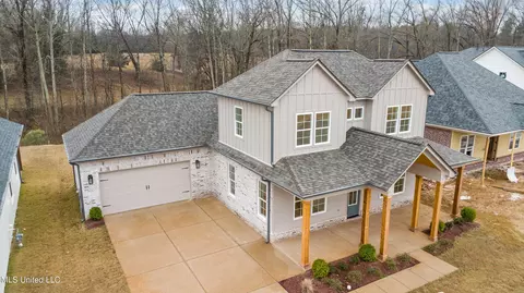 Exterior - 2593 River Ouse Dr, Hernando, MS 38632 photo 8 of 11