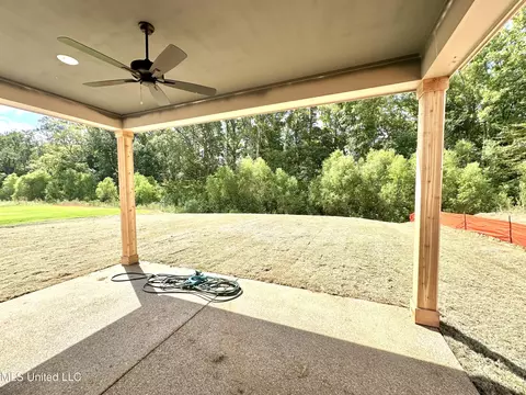 Exterior - 2593 River Ouse Dr, Hernando, MS 38632 photo 3 of 11