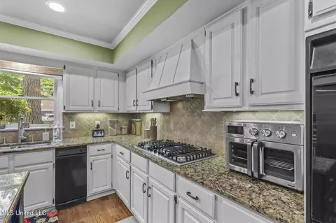 1018 Newland St, Jackson, MS 39211 photo 16