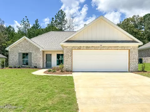 958 Riverside Ln, Pearl, MS 39208