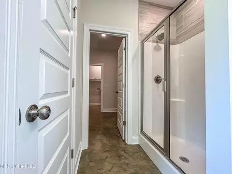 Entry Way - 958 Riverside Ln, Pearl, MS 39208 photo 1 of 1