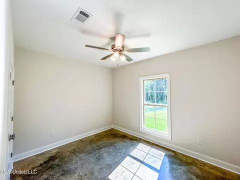 Bedroom - 958 Riverside Ln, Pearl, MS 39208 photo 3 of 6