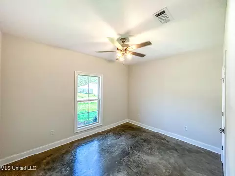 Bedroom - 958 Riverside Ln, Pearl, MS 39208 photo 5 of 6