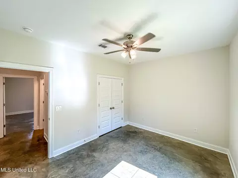 Bedroom - 958 Riverside Ln, Pearl, MS 39208 photo 4 of 6