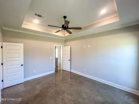 Bedroom - 954 Riverside Ln, Pearl, MS 39208 photo 2 of 6