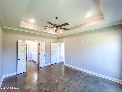 Bedroom - 952 Riverside Ln, Pearl, MS 39208 photo 2 of 6