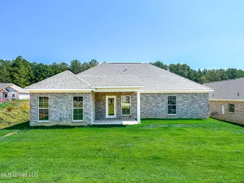 Exterior - 952 Riverside Ln, Pearl, MS 39208 photo 4 of 4