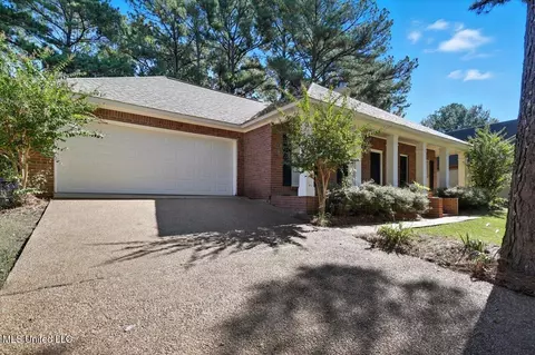 Exterior - 414 Violet Dr, Madison, MS 39110 photo 3 of 8