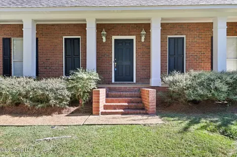 Exterior - 414 Violet Dr, Madison, MS 39110 photo 4 of 8