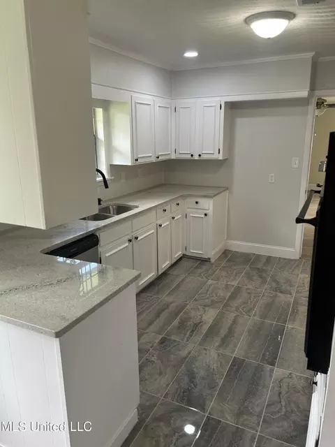 180 Northgate Blvd, Jackson, MS 39206 photo 2