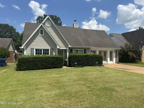 5822 Waverly Dr, Horn Lake, MS 38637