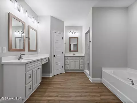 Bath - 7971 Buttonbush Rd, Biloxi, MS 39532 photo 1 of 3