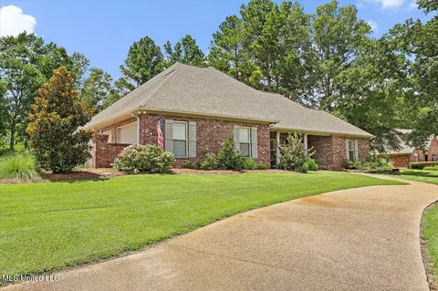105 Sandstone Dr, Brandon, MS 39047 photo 3