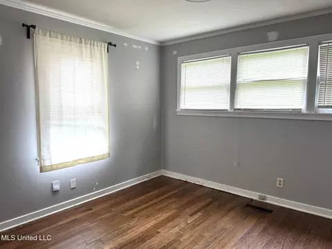 Bedroom - 552 Ratcliff Pl, Natchez, MS 39120 photo 4 of 4