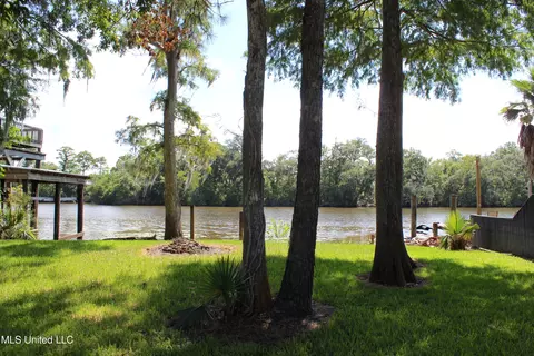 Riverlodge Drive, Moss Point, MS 39562 photo 3
