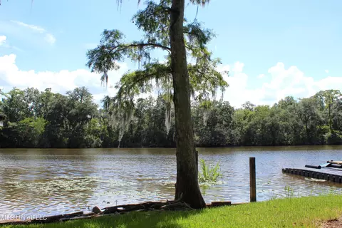 Riverlodge Drive, Moss Point, MS 39562 photo 2