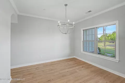 Dining - 9065 Bennett Trl, Hernando, MS 38632 photo 2 of 2