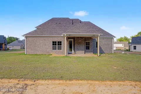 Exterior - 9065 Bennett Trl, Hernando, MS 38632 photo 5 of 7